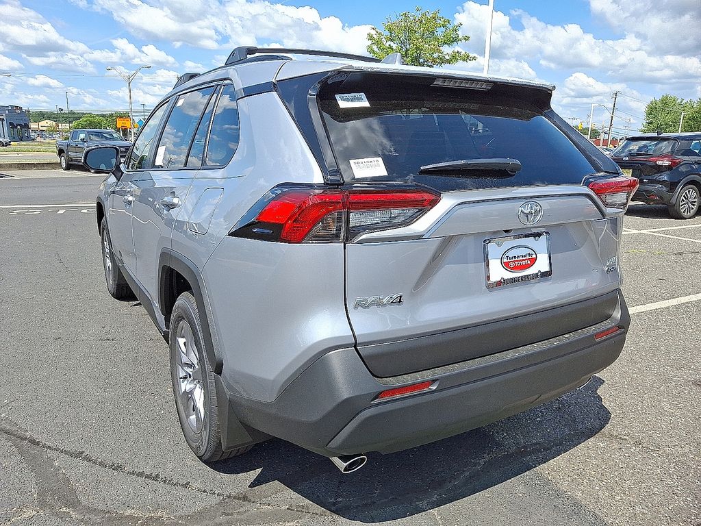 Thumbnail: 2025 Toyota RAV4 - 3
