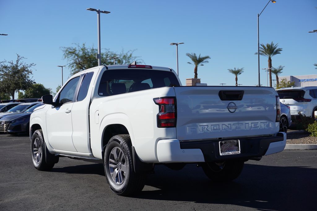 2025 Nissan Frontier SV 3