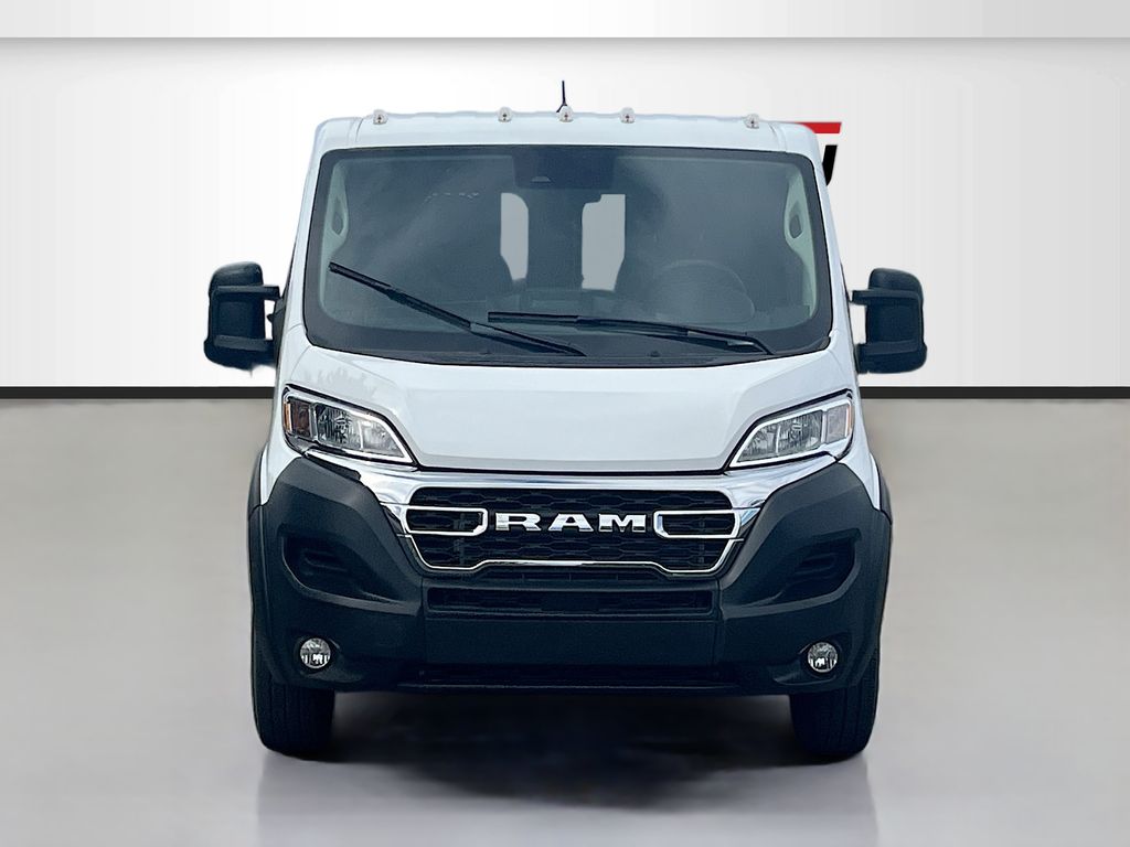 Used 2025 White Ram Base image 2