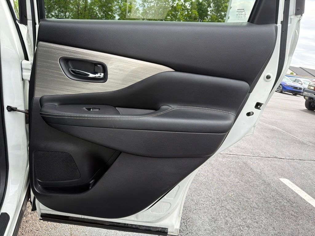 Thumbnail: 2017 Nissan Murano - 24