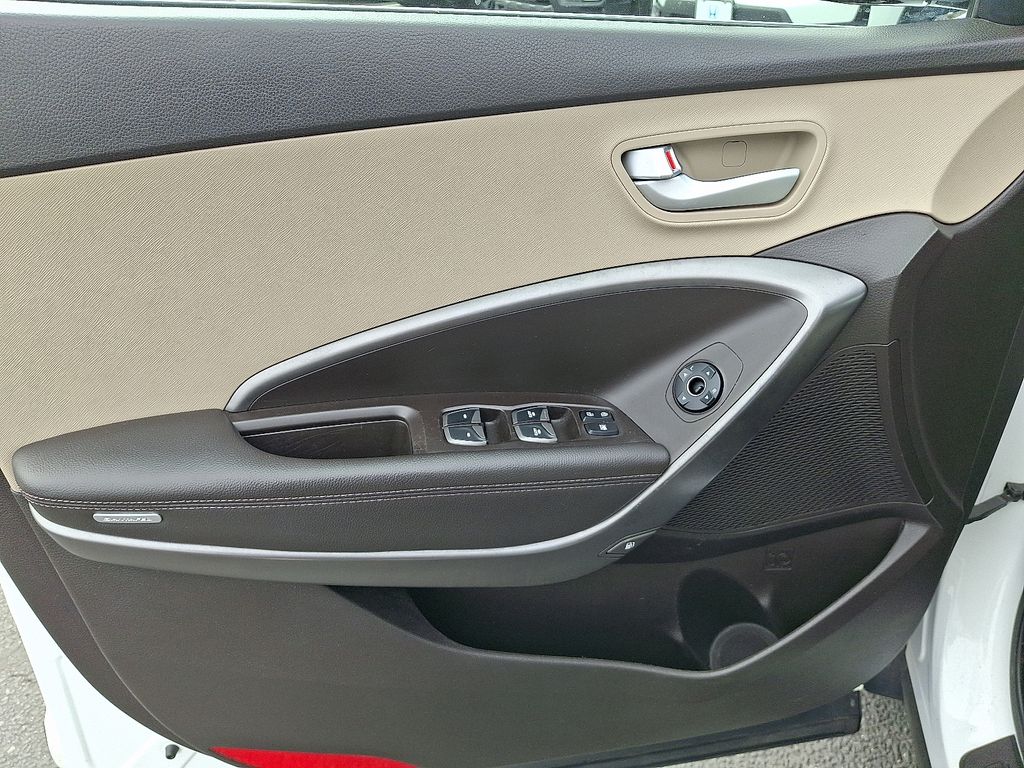 Thumbnail: 2017 Hyundai Santa Fe - 13