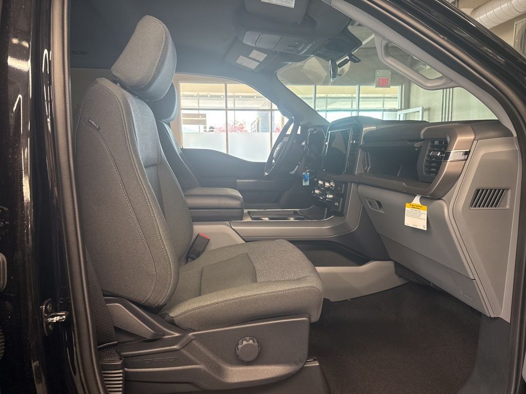 New 2025 Black Ford XLT image 20