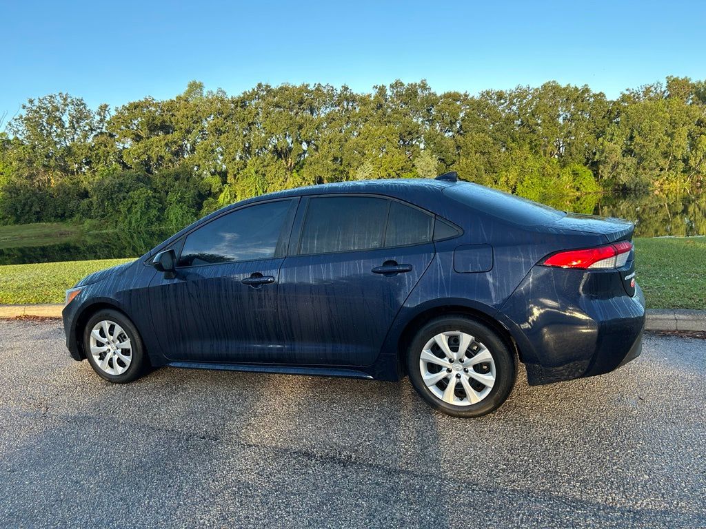 Thumbnail: 2023 Toyota Corolla - 3