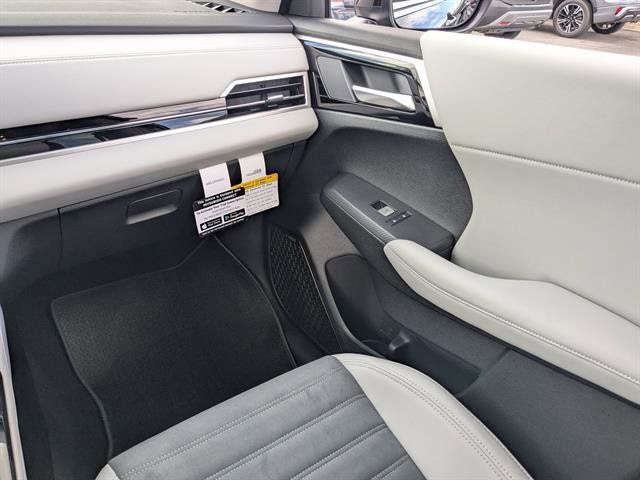 Used 2025 Mitsubishi Outlander SUV