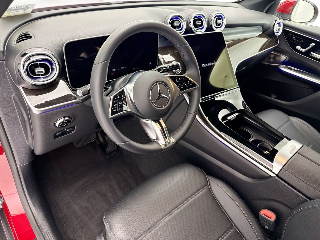 Thumbnail: 2026 Mercedes-Benz GLC - 9