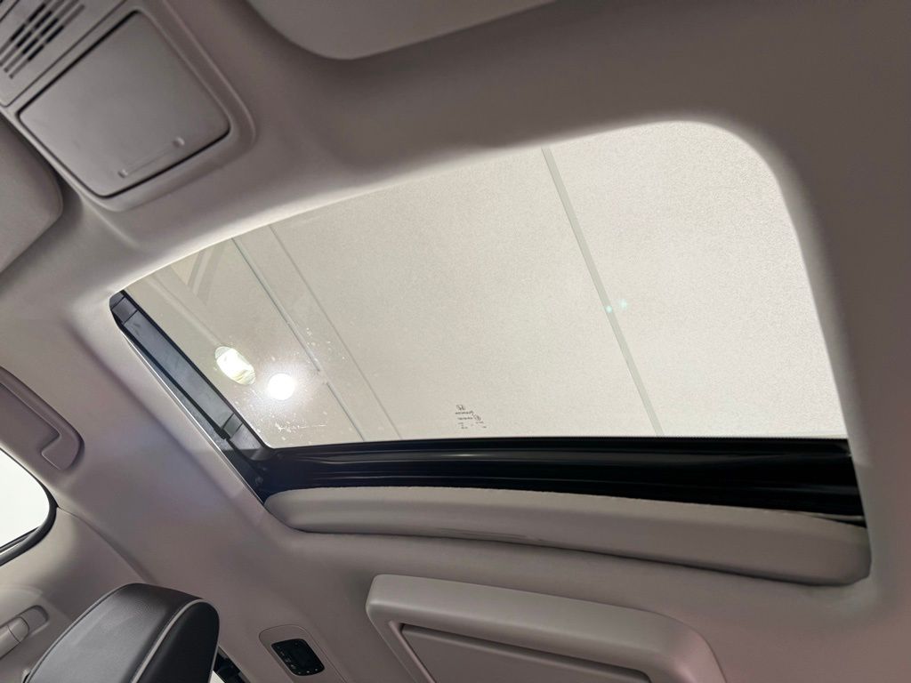 Thumbnail: 2025 Honda Odyssey - 18