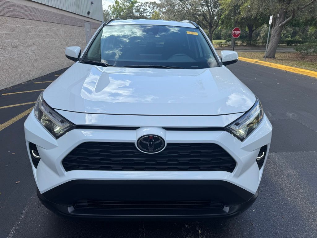 2024 Toyota RAV4 XLE 8