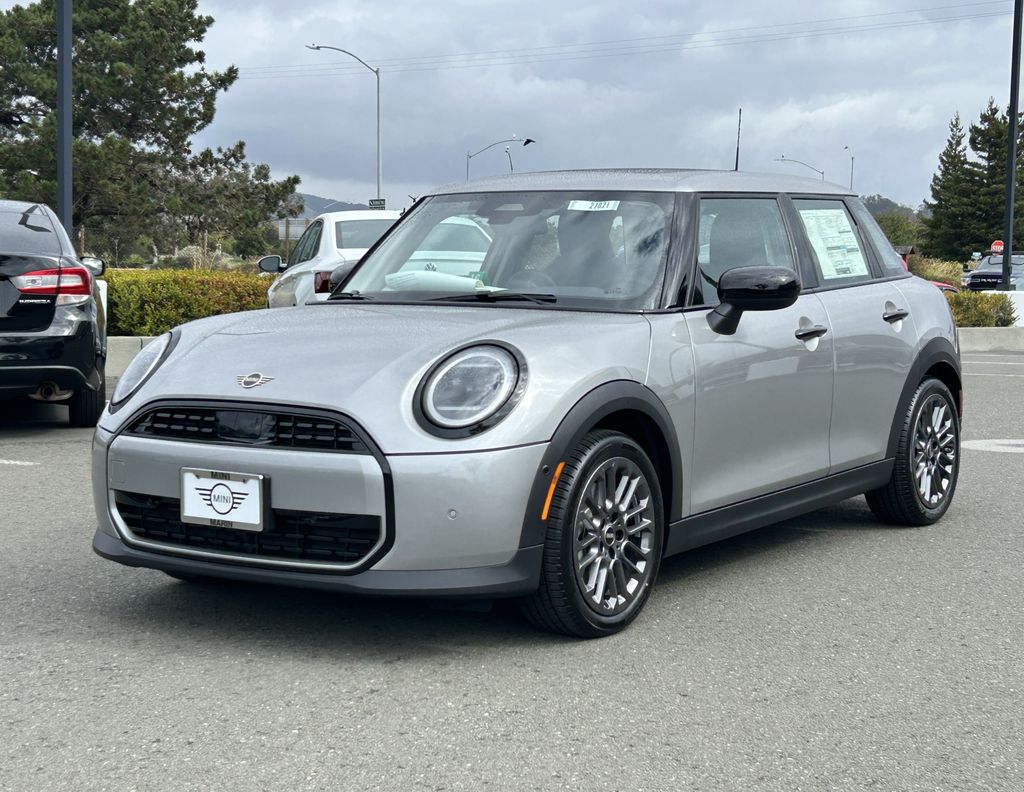 C6b 2027 MINI Cooper Hatchback  