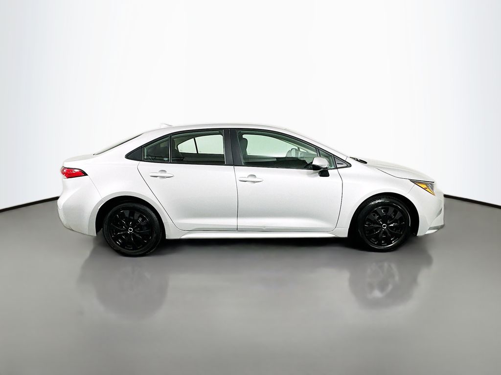 Thumbnail: 2024 Toyota Corolla - 4