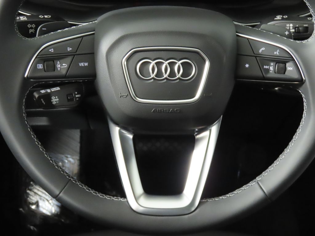 Thumbnail: 2026 Audi Q7 - 14