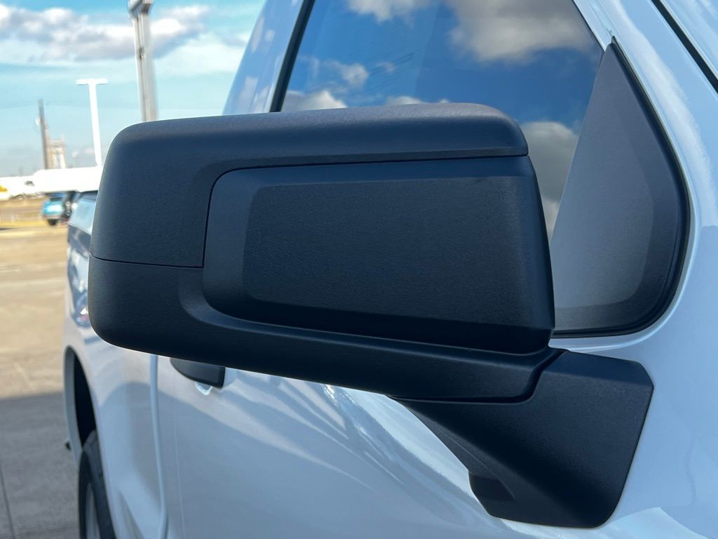 2025 Chevrolet Silverado 1500 WT - 9