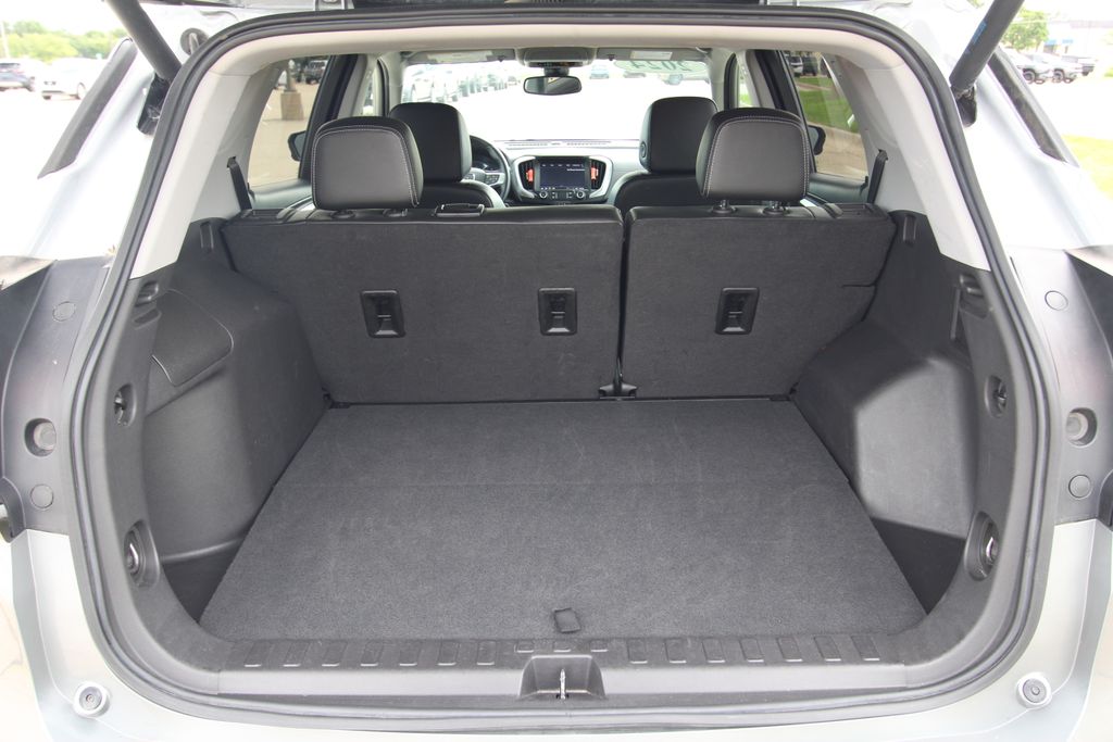 Used 2024 GMC Terrain SUV