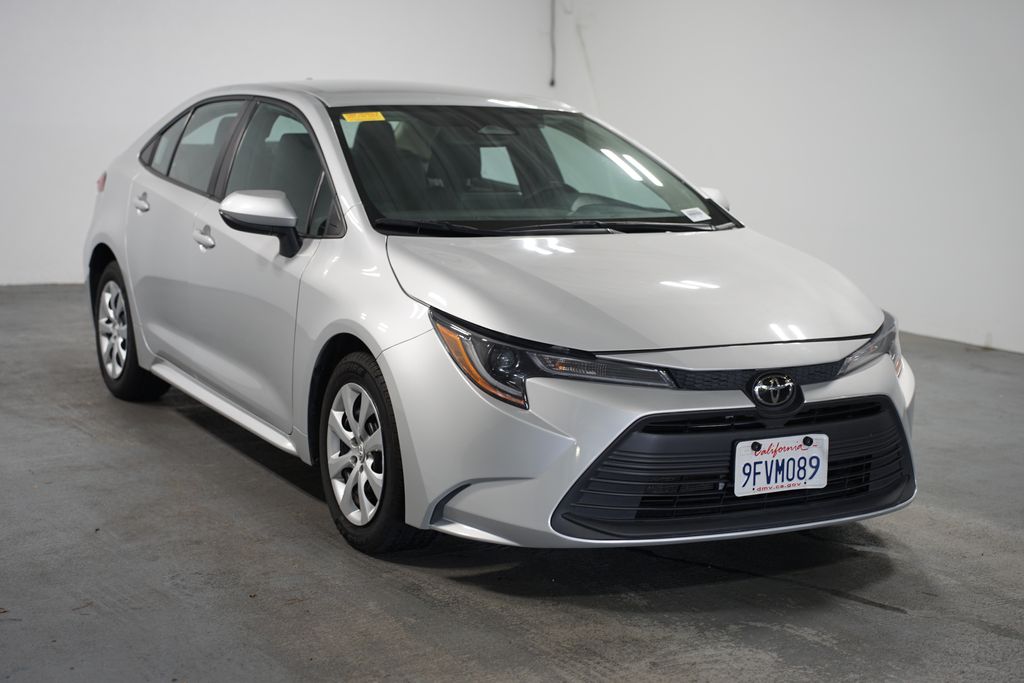 Thumbnail: 2023 Toyota Corolla - 3