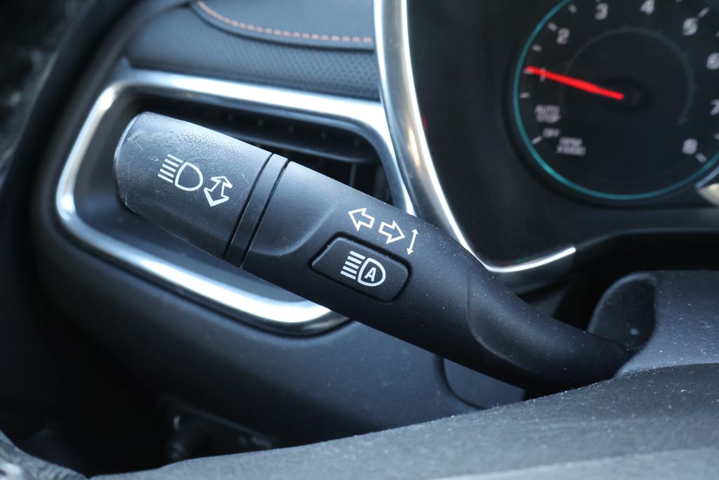 Thumbnail: 2018 Chevrolet Equinox - 22