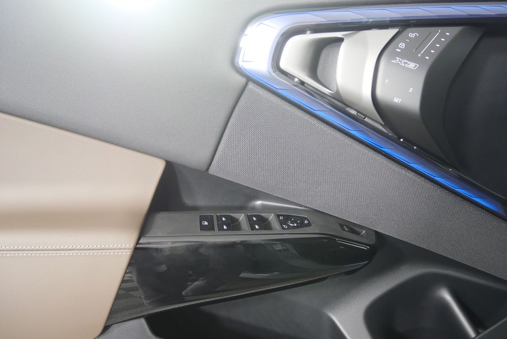 Thumbnail: 2026 BMW X3 - 8