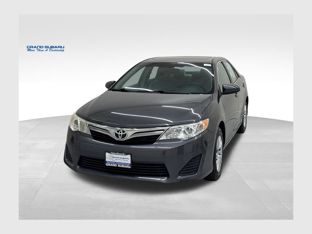 Magnetic Gray Metallic 2012 Toyota Camry Sedan Front-Wheel Drive 6-Speed Automatic