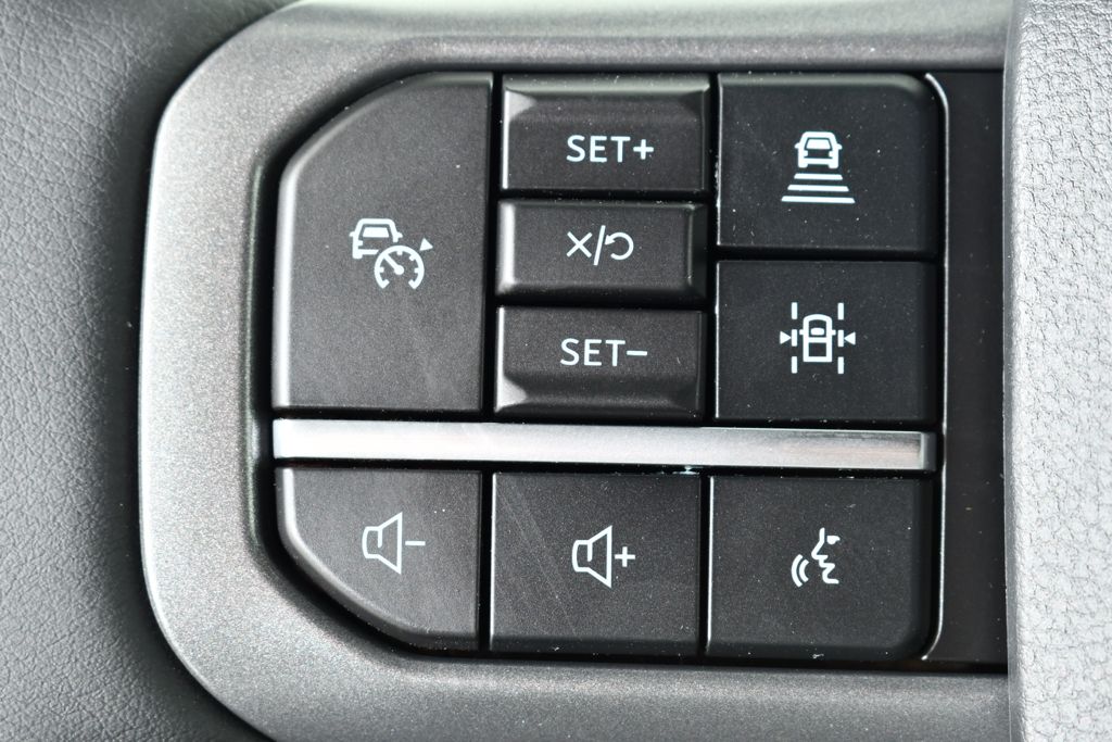 New 2026 Black Ford Lariat image 32