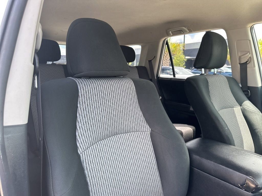 2016 Super White Toyota 4Runner SR5 RWD SUV