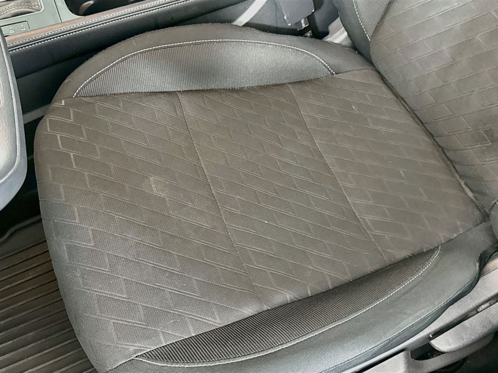 2024 Boulder Gray Pearl Nissan Kicks SV FWD SUV