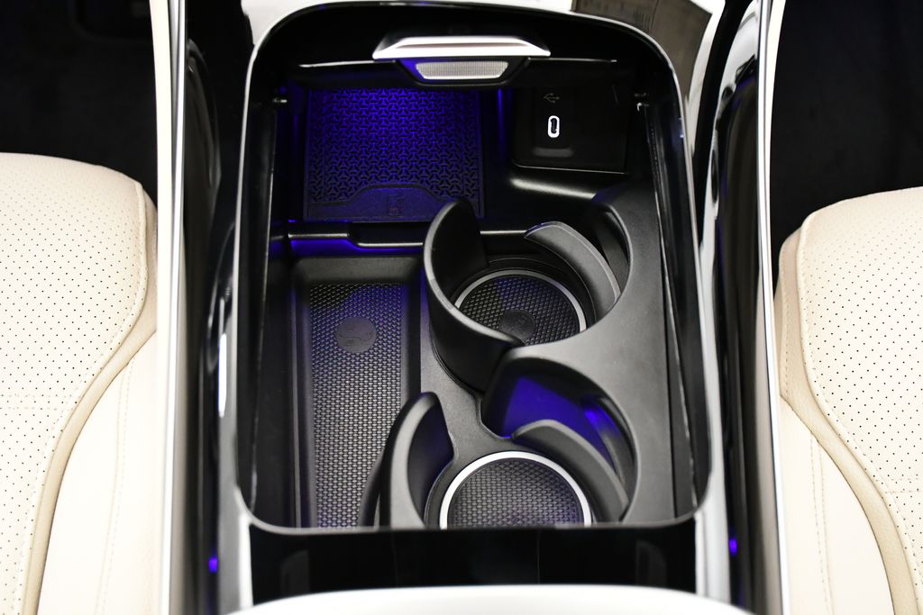 Thumbnail: 2026 Mercedes-Benz GLC - 30