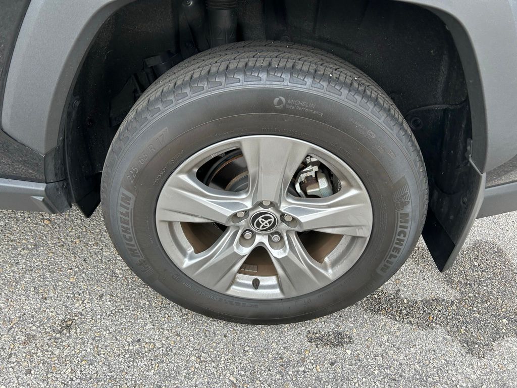 Thumbnail: 2024 Toyota RAV4 - 9