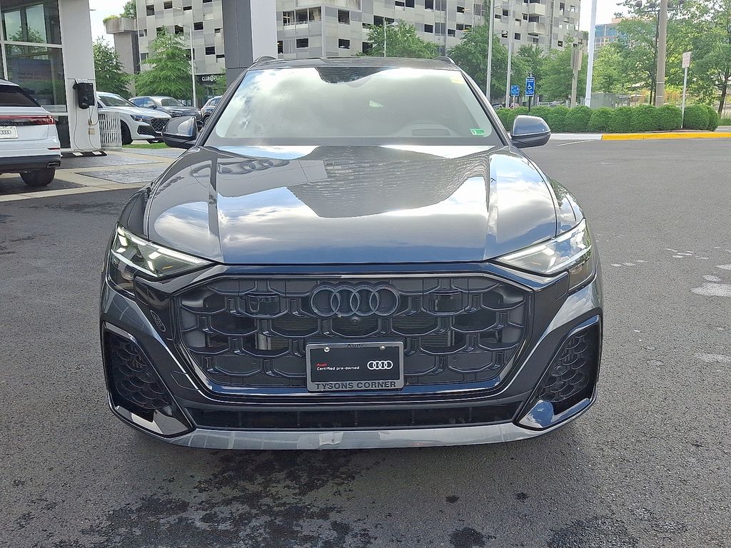 2024 Audi Q8 Prestige 2