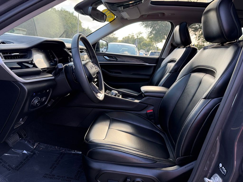 Used 2024 Jeep Grand Cherokee SUV
