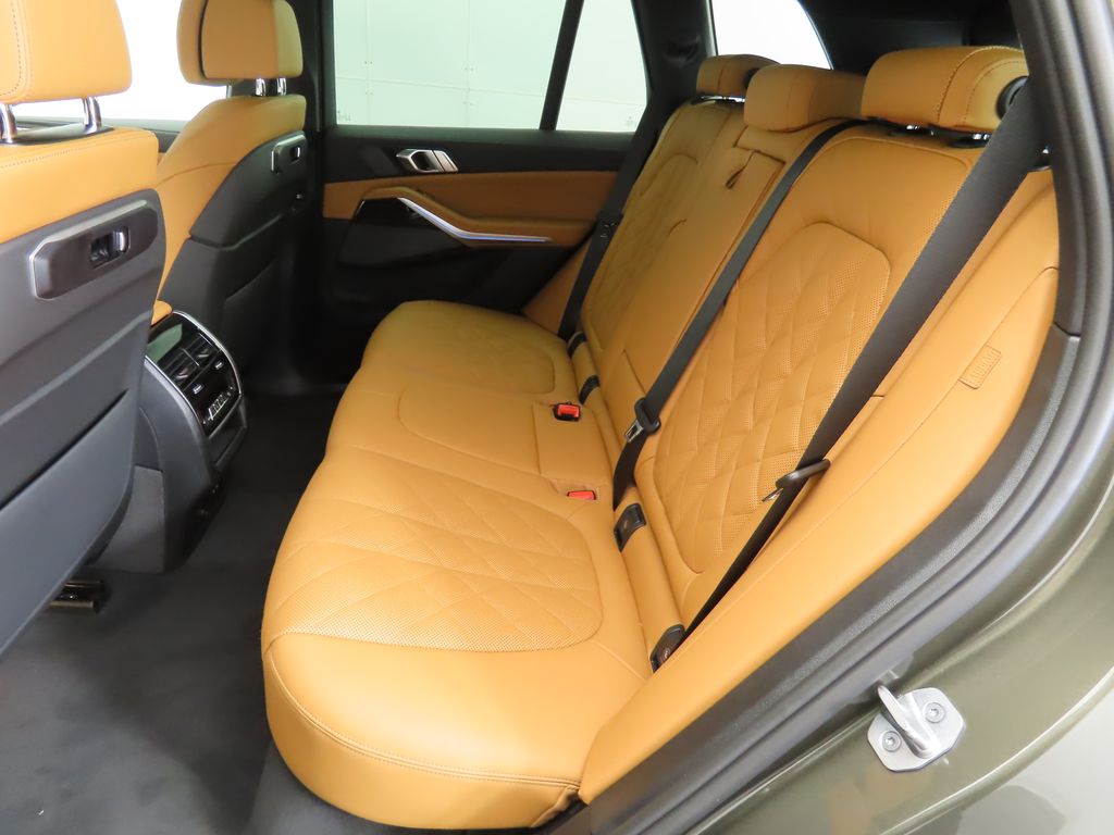 Thumbnail: 2026 BMW X5 - 21