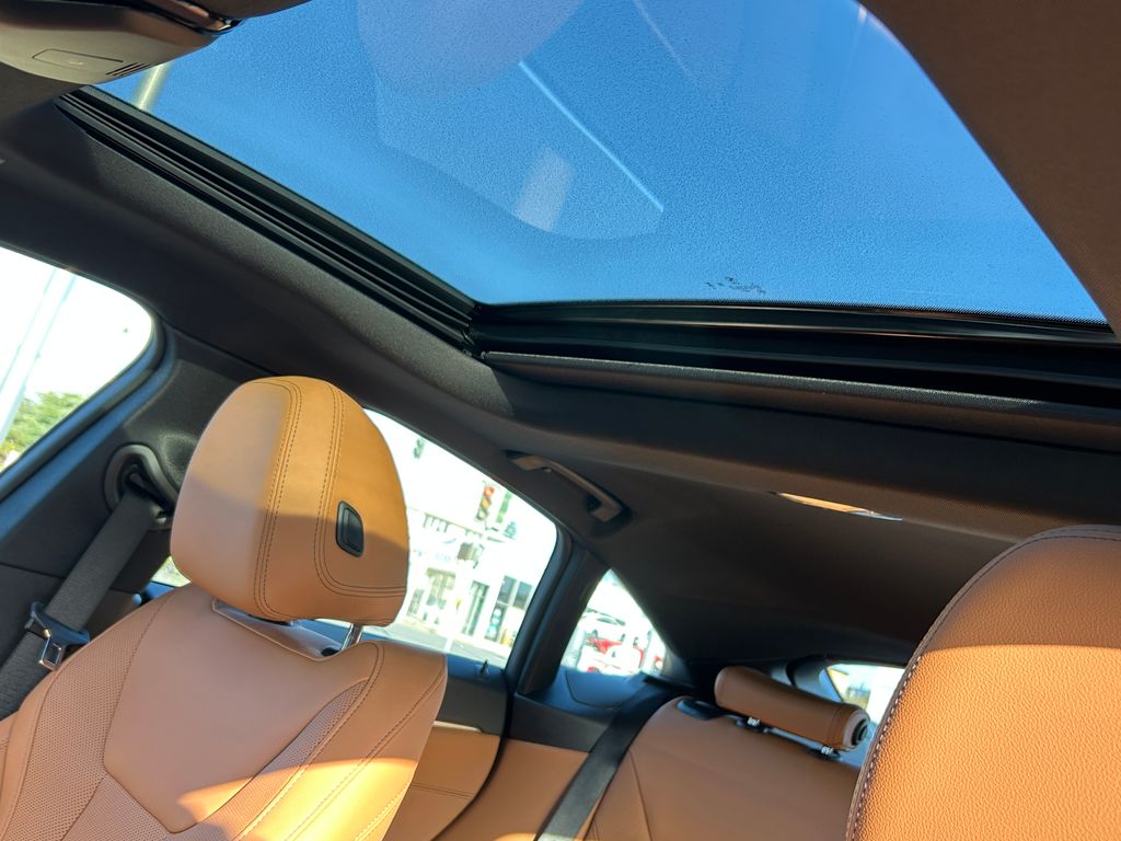 Thumbnail: 2023 BMW i4 - 16
