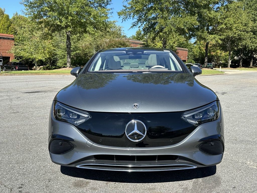 2023 Mercedes-Benz EQE 350 Sedan 3