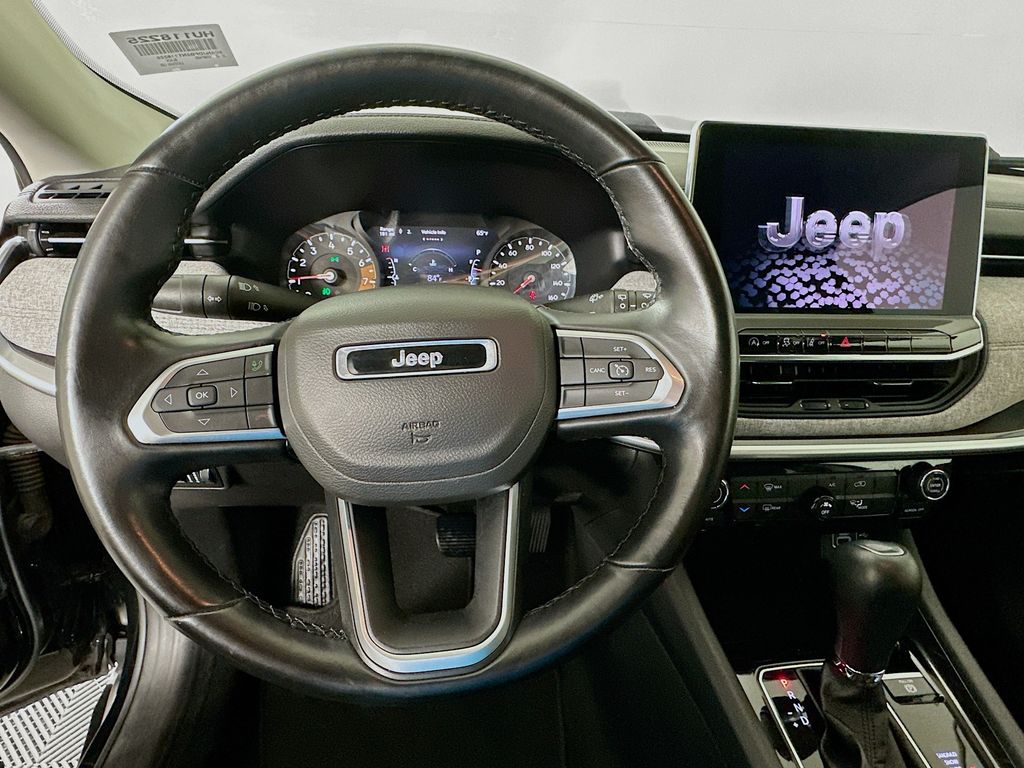 Thumbnail: 2022 Jeep Compass - 11