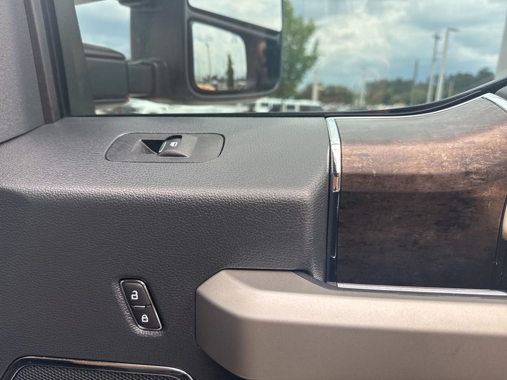 2022 Ford F-250 Super Duty LARIAT