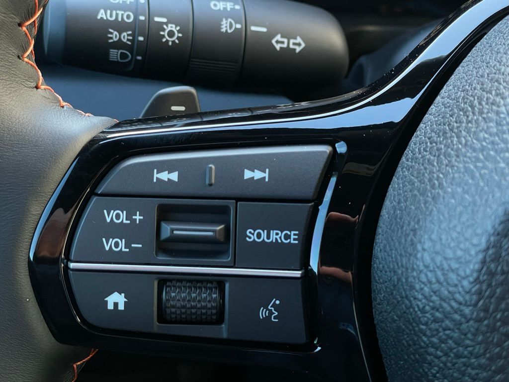 Thumbnail: 2025 Honda Pilot - 15