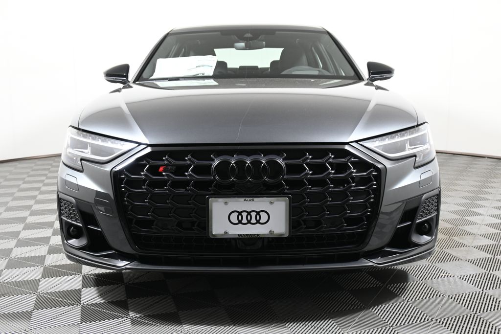 Thumbnail: 2025 Audi S8 - 9