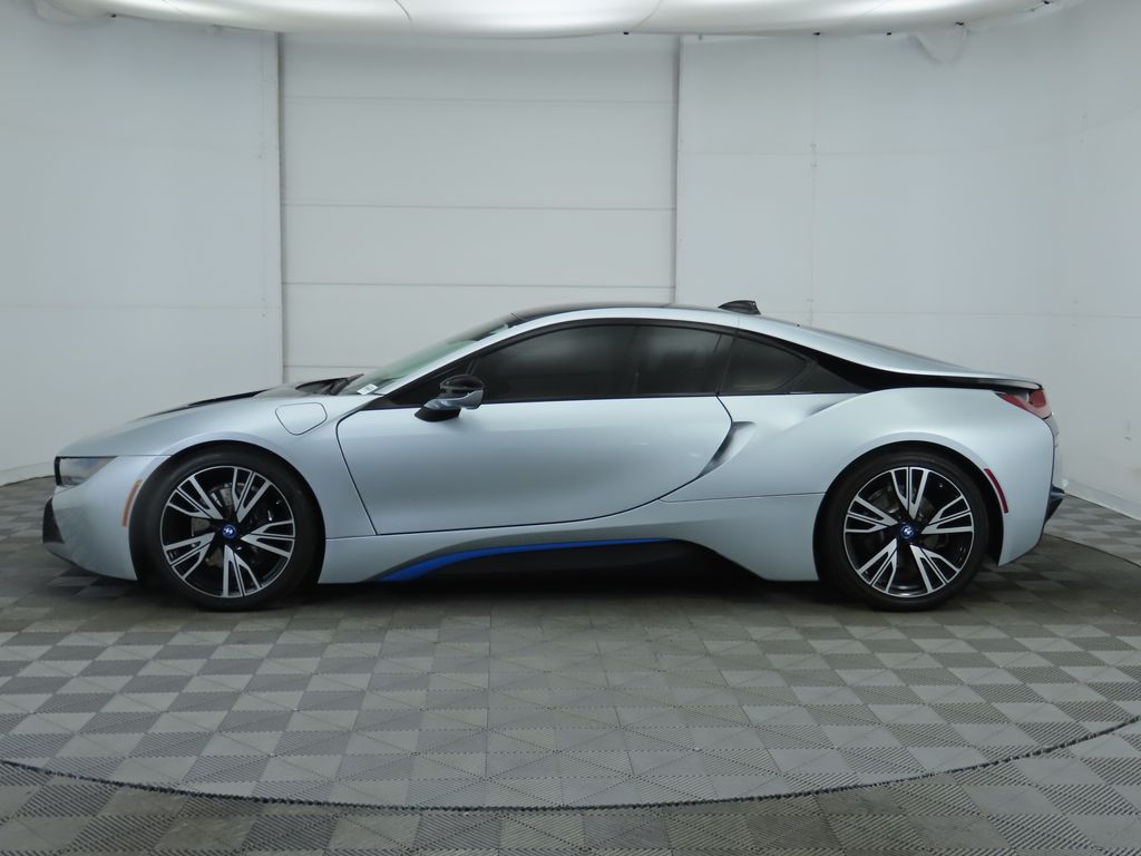 2015 BMW   8