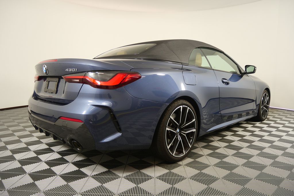 Thumbnail: 2023 BMW 4 Series - 3