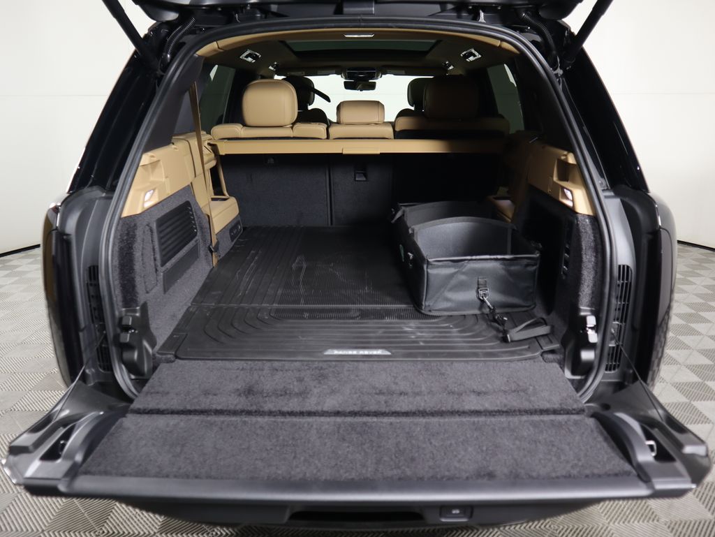 Thumbnail: 2025 Land Rover Range Rover - 30