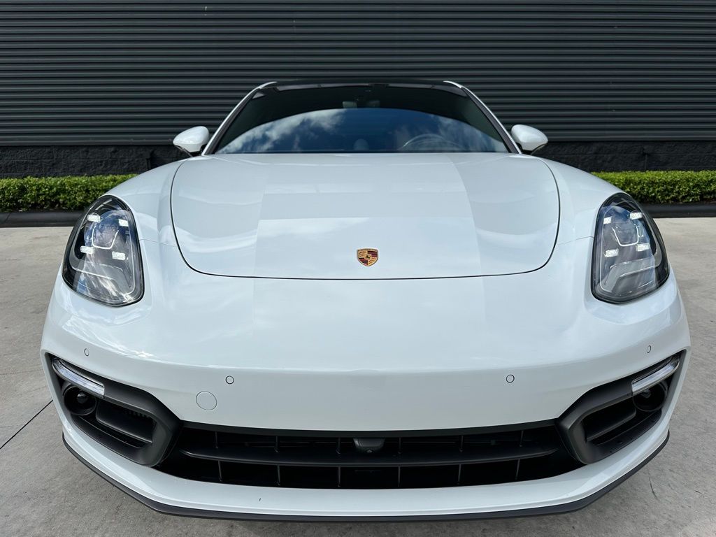 Thumbnail: 2023 Porsche Panamera - 8