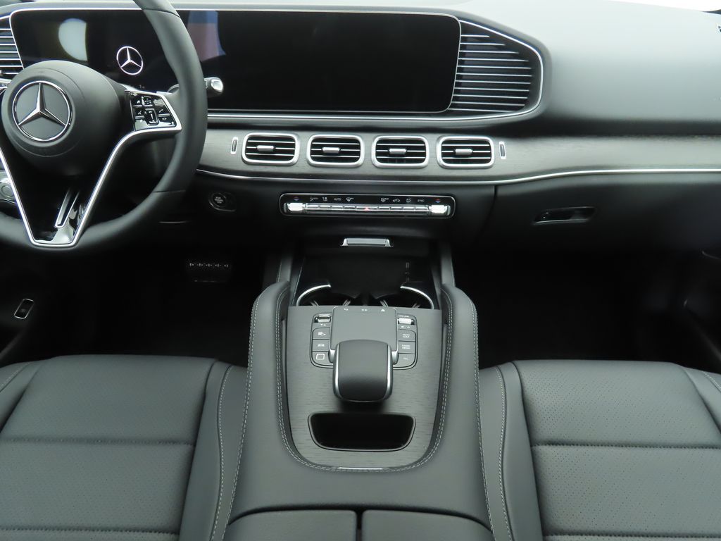 Thumbnail: 2026 Mercedes-Benz GLE - 13