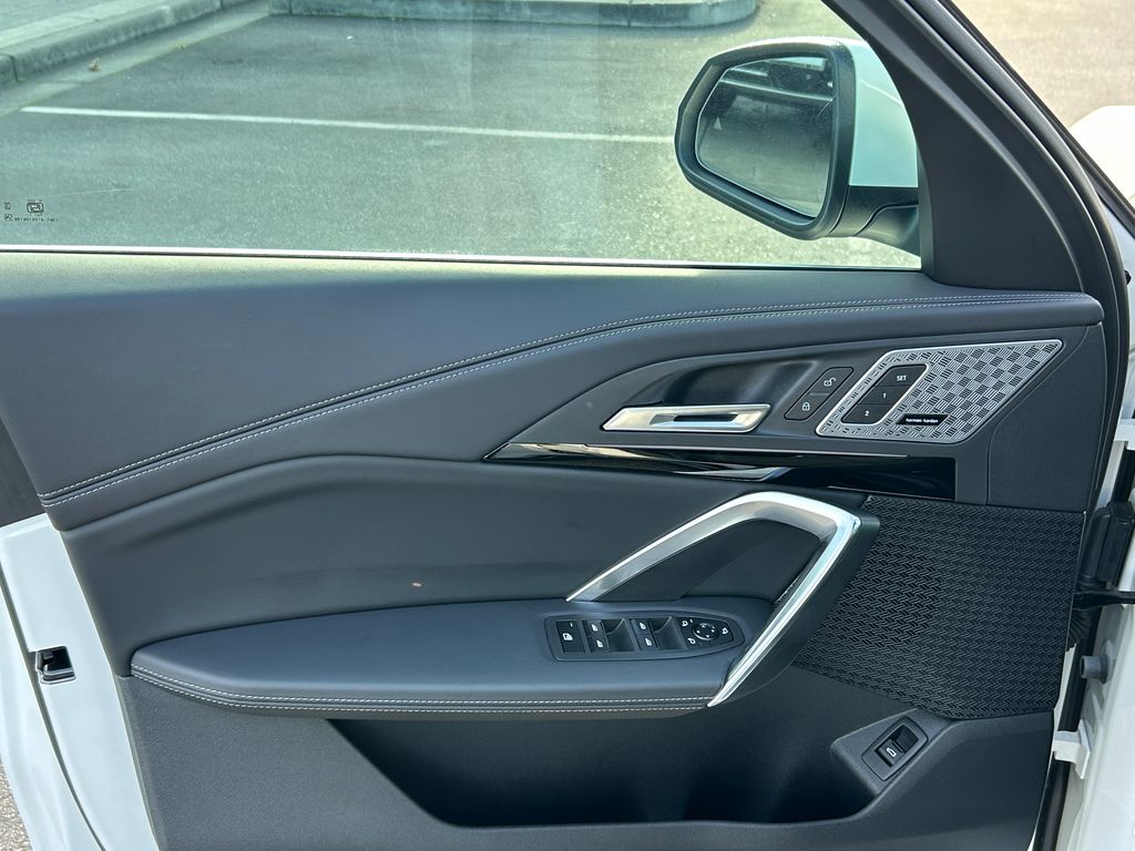 Thumbnail: 2025 BMW X1 - 11