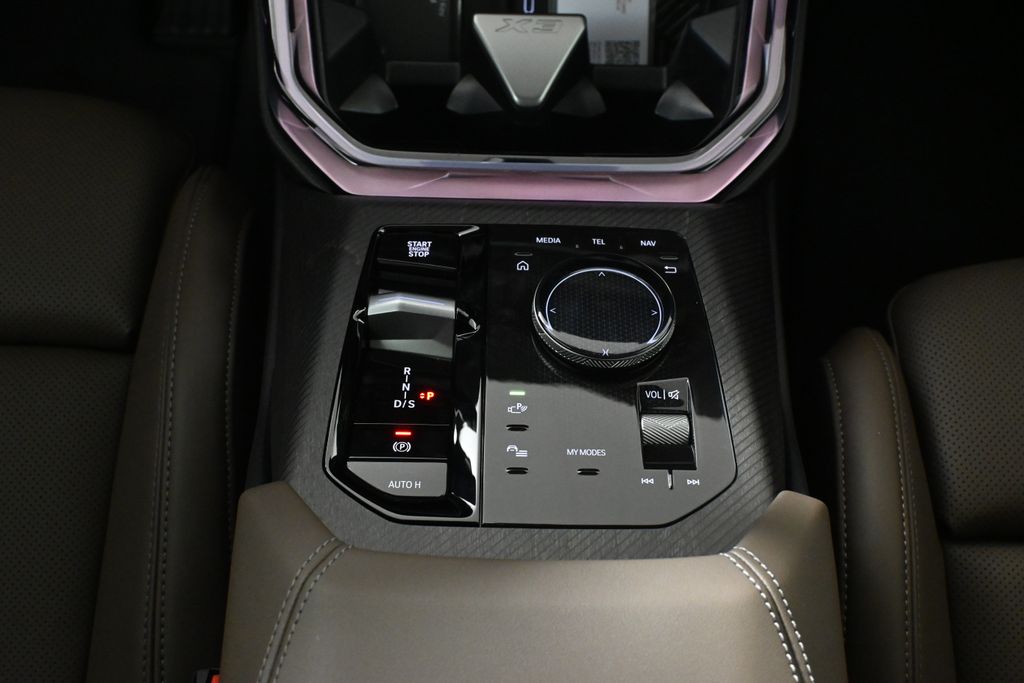 Thumbnail: 2026 BMW X3 - 24