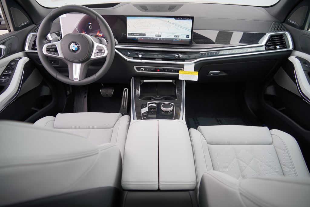 Thumbnail: 2026 BMW X5 - 12
