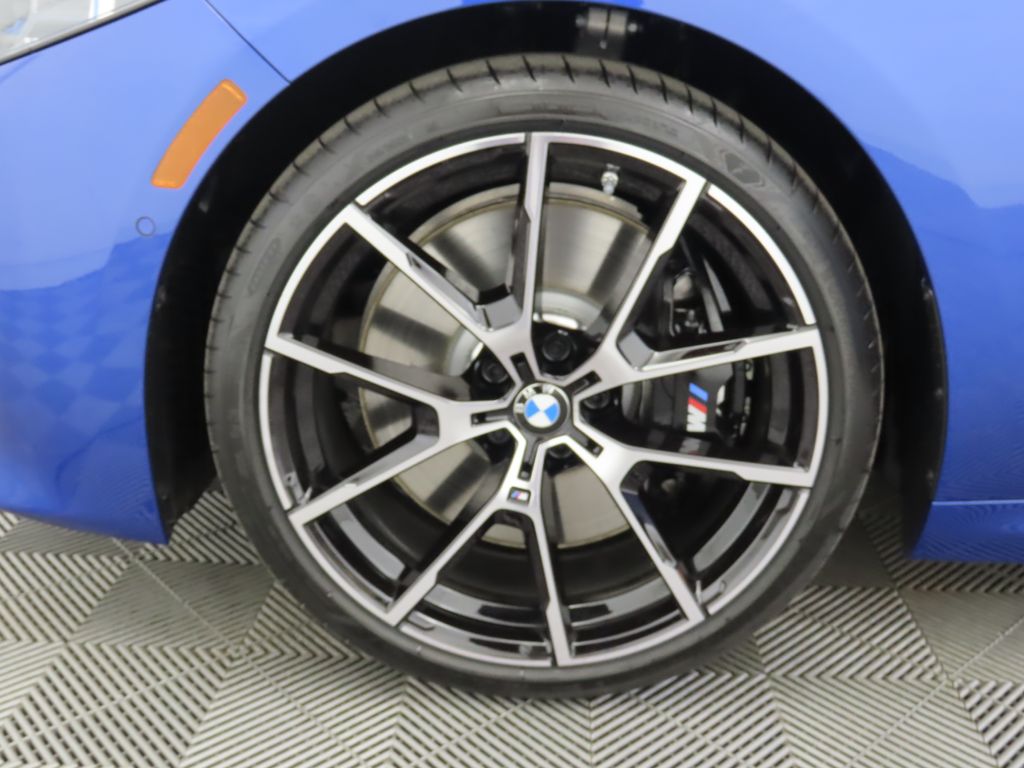 Thumbnail: 2026 BMW 8 Series - 26