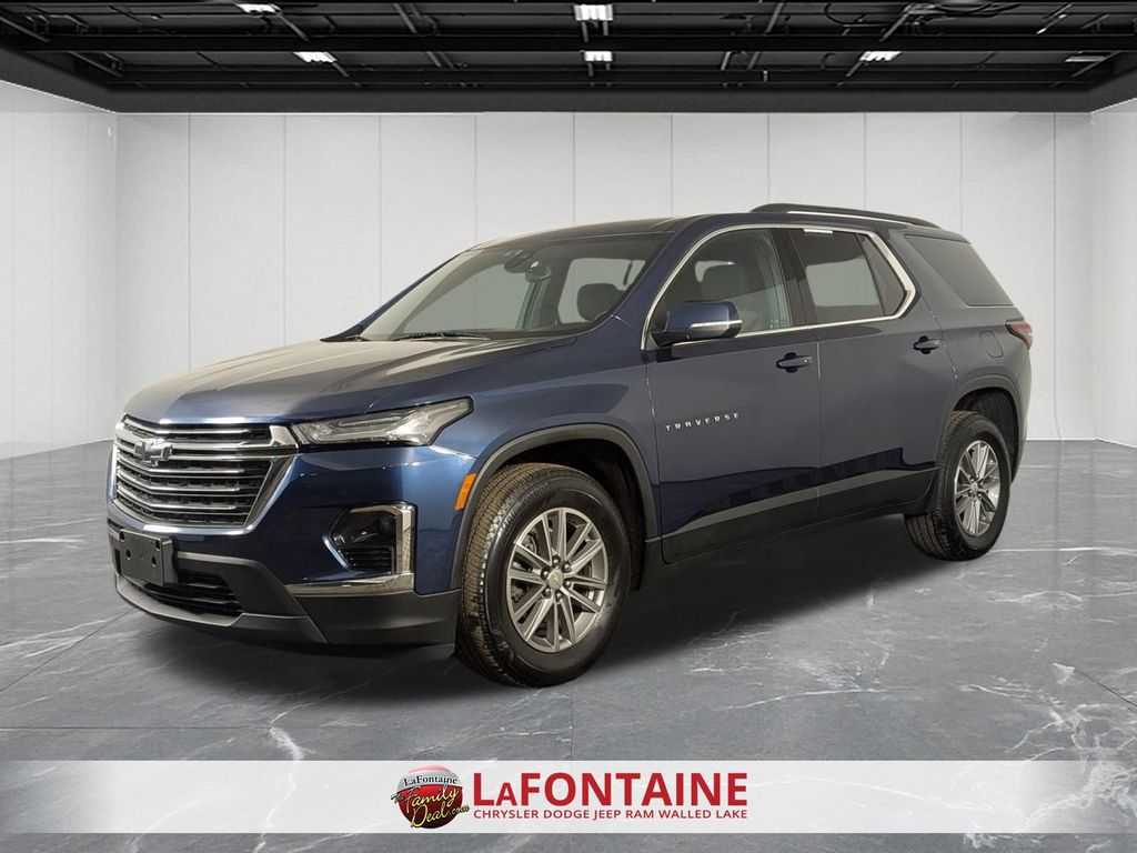 2023 Chevrolet Traverse LT Cloth AWD