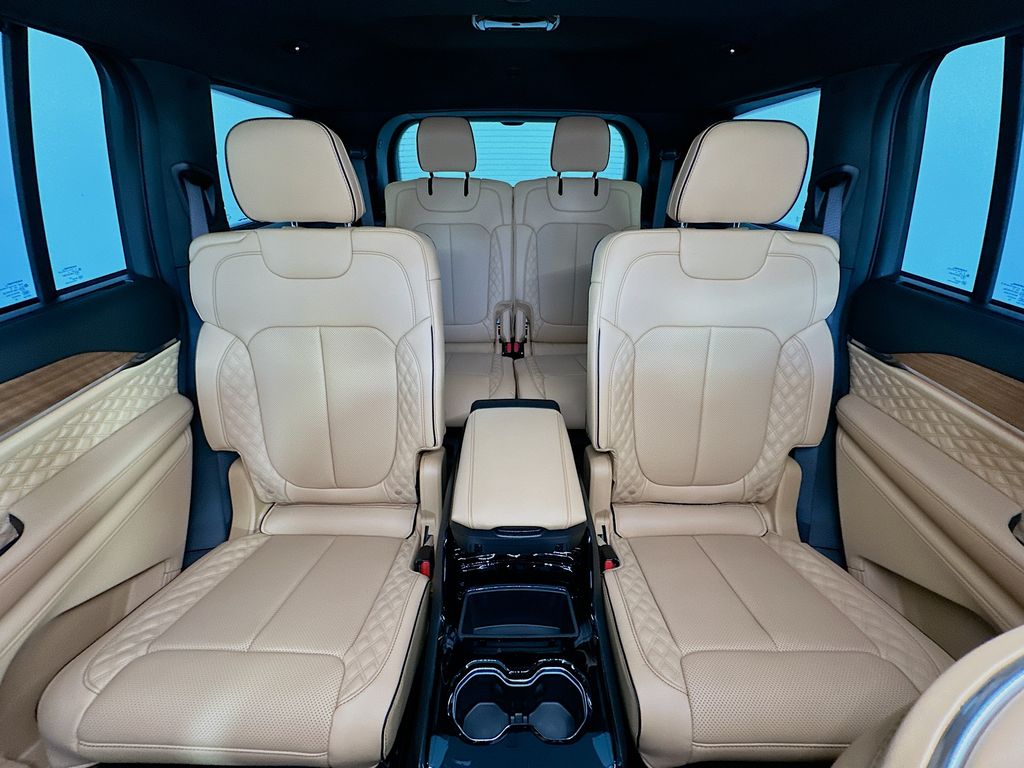 JeepGrand Cherokee L10