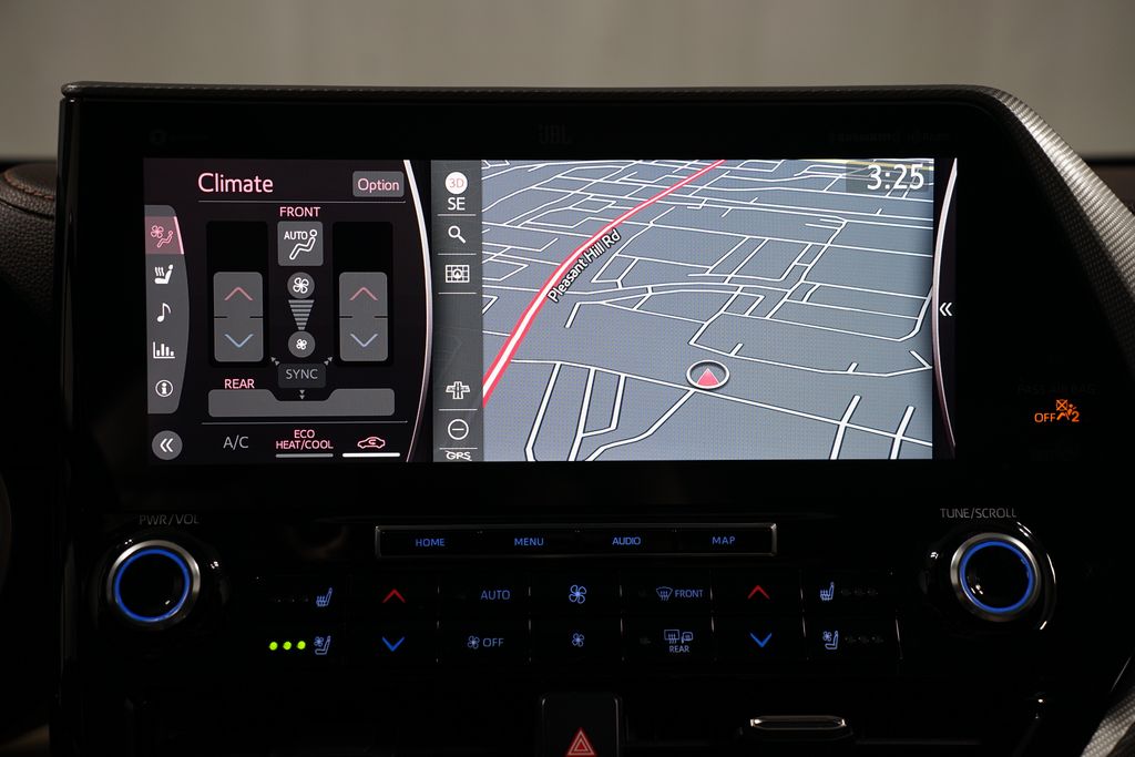 Thumbnail: 2021 Toyota Highlander - 17