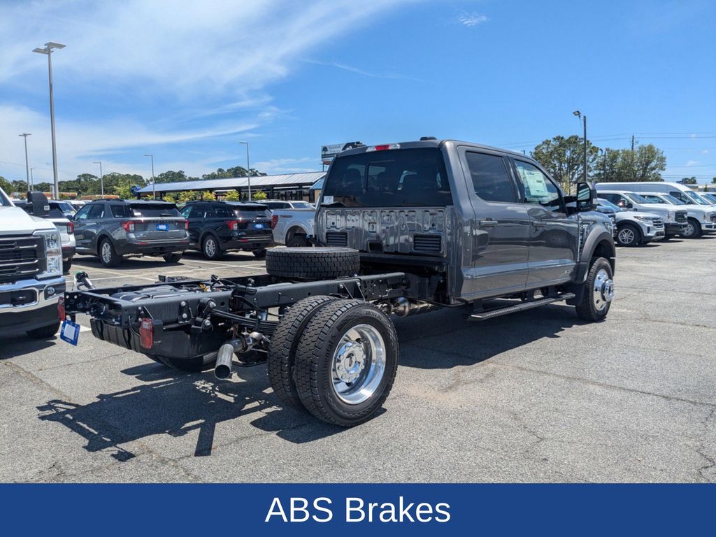 2025 Ford F-550 Super Duty 