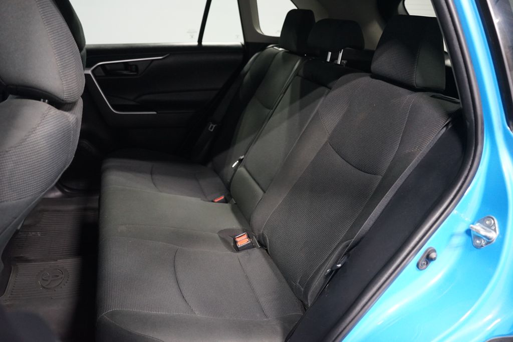 Thumbnail: 2021 Toyota RAV4 - 26