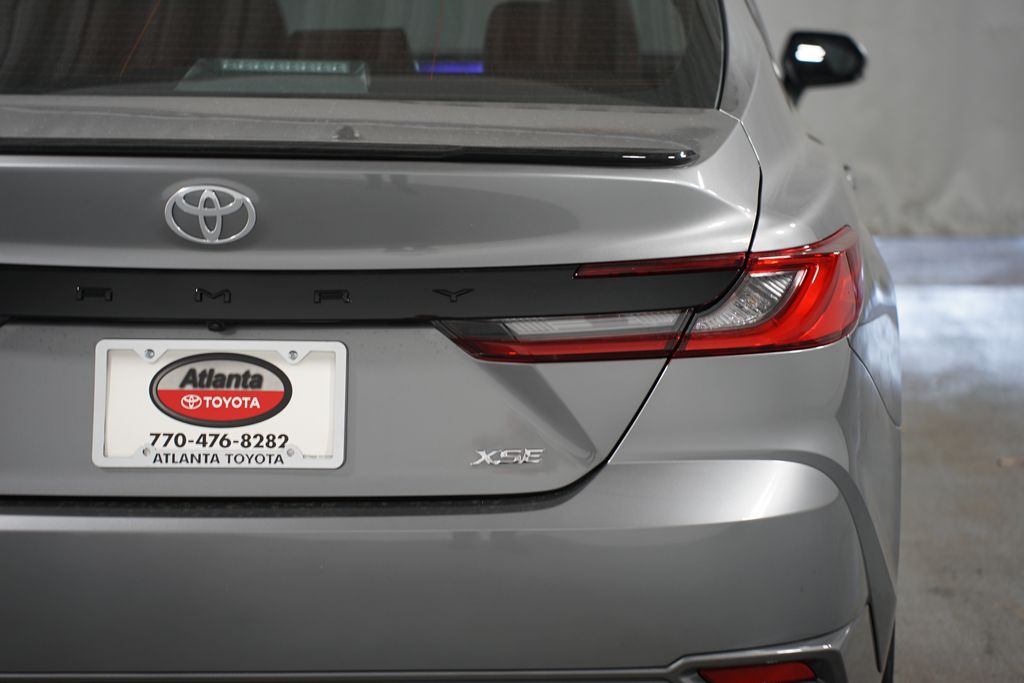 2025 Toyota Camry XSE 10