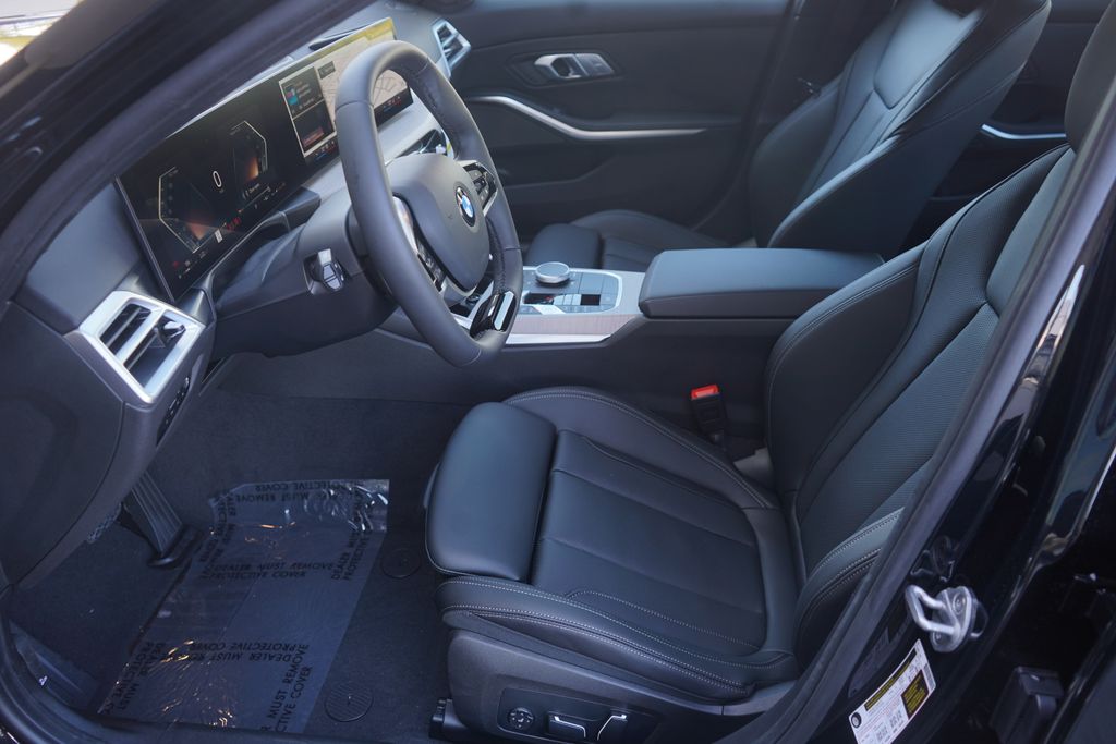 Thumbnail: 2025 BMW 3 Series - 9